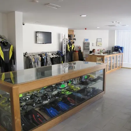 Bed & Breakfast Atlantis Marsalforn