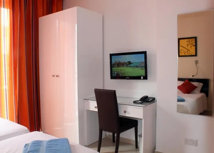 Bed & Breakfast Atlantis Marsalforn